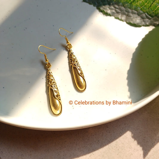 Dainty Golden Earrings | Oxidized Golden earrings